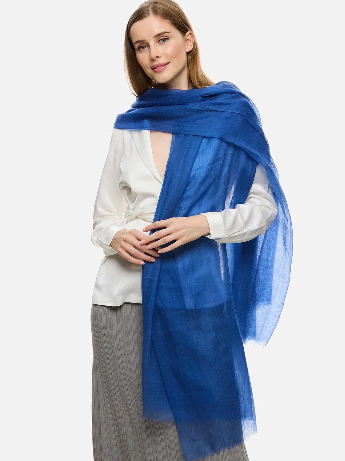 Featherlight Sapphire Cashmere Scarf - Image 4